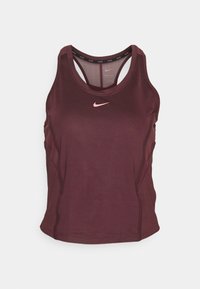 Canotta sportiva color bordeaux con scollo rotondo, design racerback e logo Nike swoosh rosa. Realizzata in tessuto traspirante e che assorbe l'umidità.