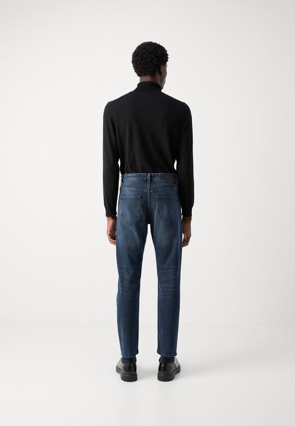 TROUSERS REGULAR WAIST - Straight leg jeans4
