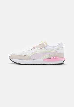 CITY RIDER - Sneakers basse - marshmallow/white/lavender fog