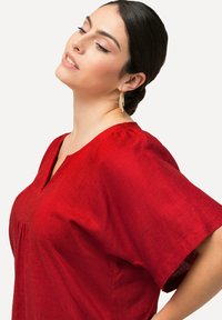 Ulla Popken MÉLANGÉ LIGNE A À COL TUNISIEN  - Blůza - neon red