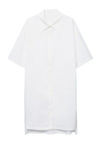 Chemise blanche oversize à manches courtes en tissu lisse, dotée d'un col classique, d'une fermeture boutonnée à l'avant et d'une fente latérale à l'ourlet.