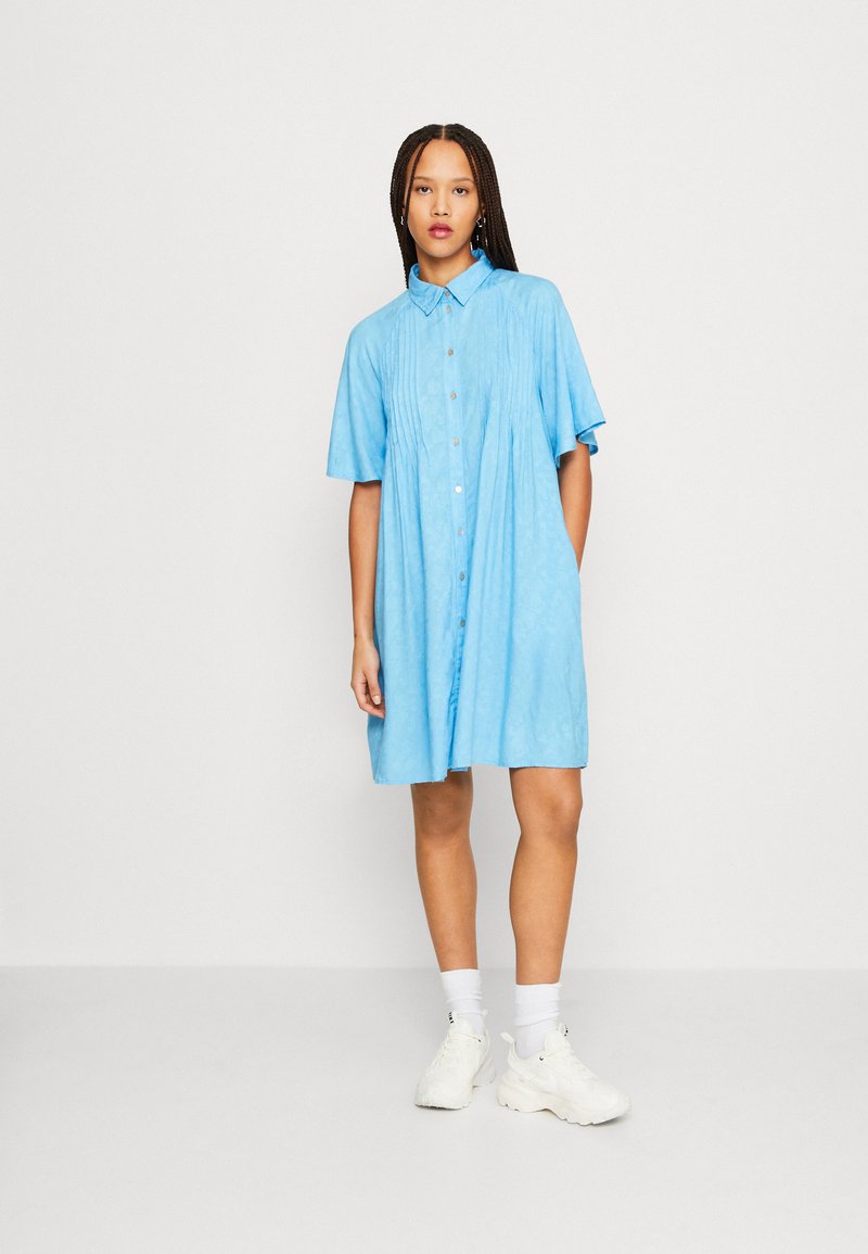 YAS - YASFIRA SHIRT DRESS  - Košilové šaty - ethereal blue, Zvětšit