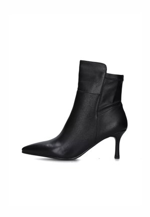 Stivaletti - black