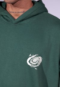 YOURTURN UNISEX - Jersey con capucha - dark green