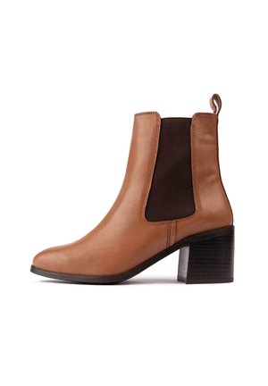 SOLE Classic ankle boots - tan