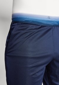 Lacoste Sport SHORTS - Αθλητικό σορτς - navy blue/white