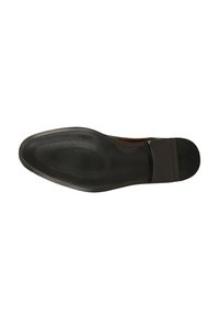 Semelle de chaussure en caoutchouc noir avec une surface lisse et un motif strié pour l'adhérence ; présente un bout arrondi et un léger talon.