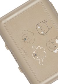 Beige rechteckige Box mit cartoonhaften Gesichtern einer Katze, eines Hundes, eines Schafs und eines Pferdes, die auf dem Deckel gedruckt sind.