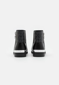 Michael Kors Kids EMMA THEODORA - Stövletter - black