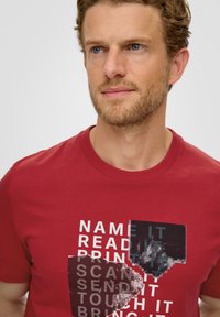 s.Oliver - T-shirt z nadrukiem