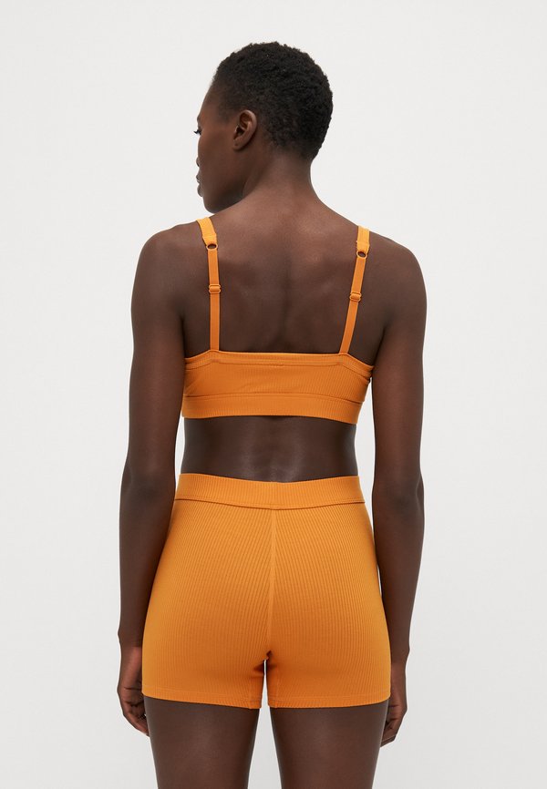 ALEXIAH BOY SHORT - Pants - dark apricot4