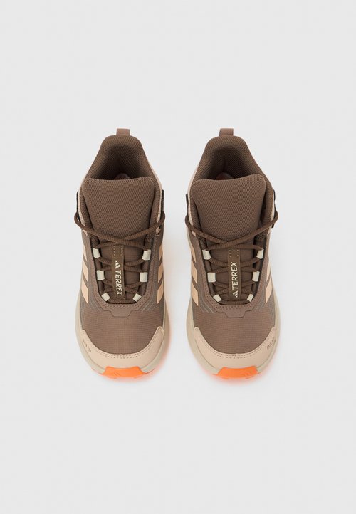 adidas TRAILMAKER 2 MID UNISEX - Hiking shoes - trace brown/blush pink/wonder taupe — photo 4