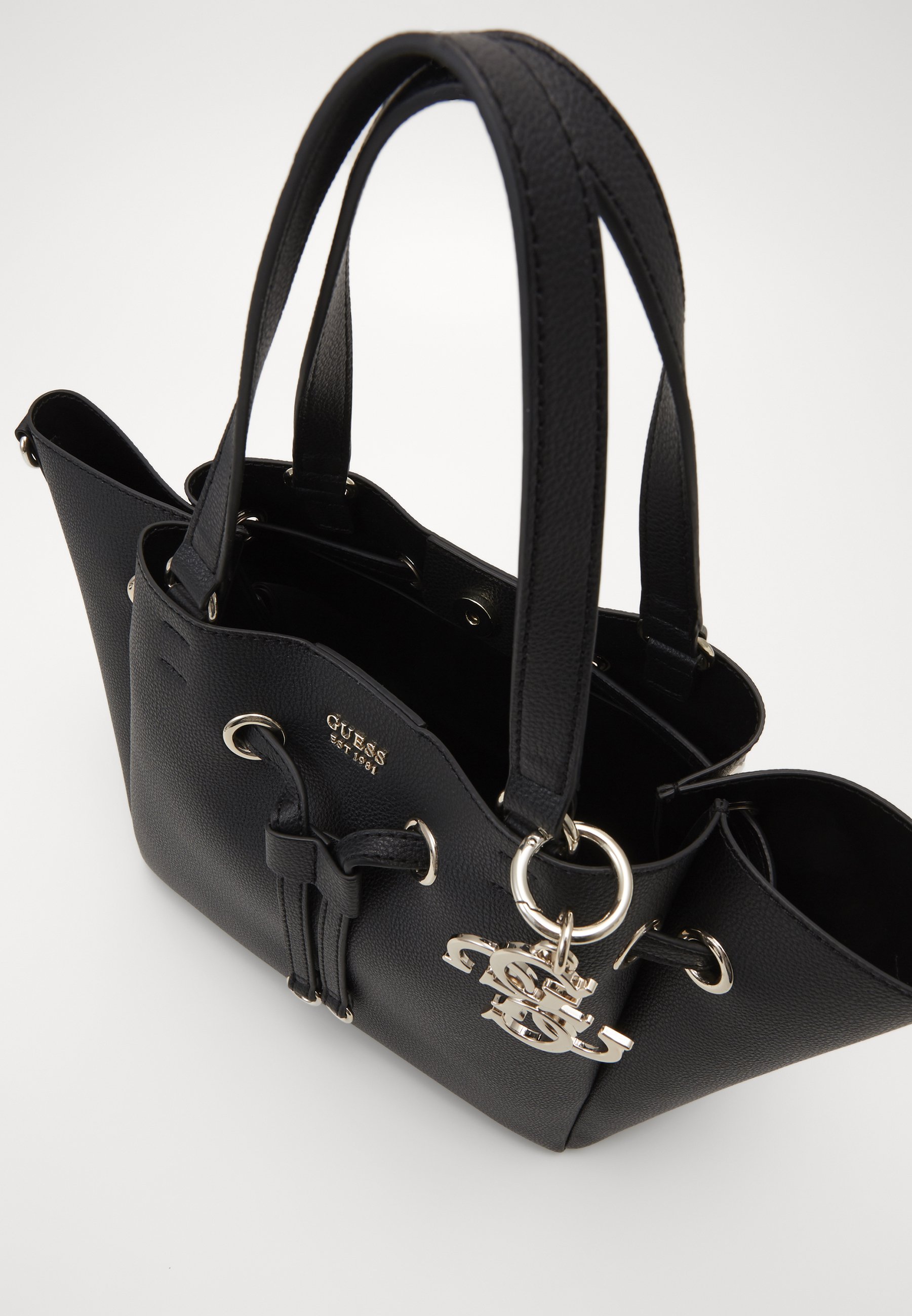 Guess DIGITAL DRAWSTRING BAG Håndveske black Zalando.no Guess DIGITAL DRAWSTRING BAG Håndveske black Zalando.no