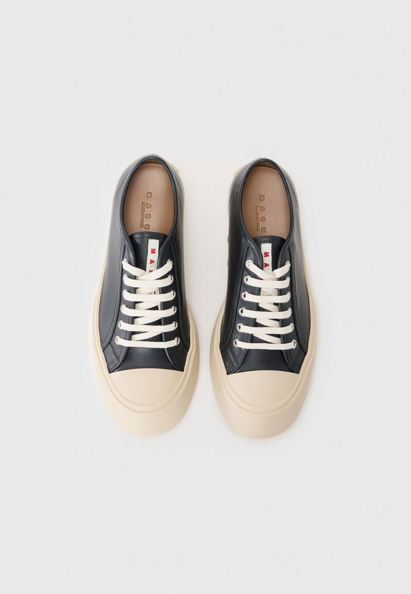 Marni Baskets basses - black