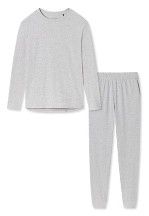 Maglietta grigia a maniche lunghe con scollo a girocollo abbinata a pantaloni grigi coordinati con un elastico in vita, realizzati in un morbido tessuto testurizzato.