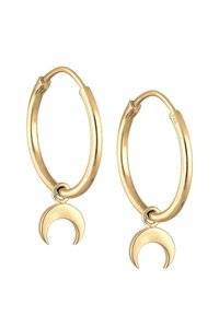 Guldøreringe med en glat finish, der har en halvmånecharme hængende fra hver hoop. Enkel, cirkulær design.