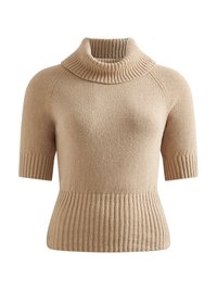 Beige kortermet genser med ribbet cowl-hals, ribbet, og strukturert strikk. Har en tett passform med raglanermer.