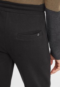 Solid SDTELMO REGULAR FIT - Tygbyxor - black