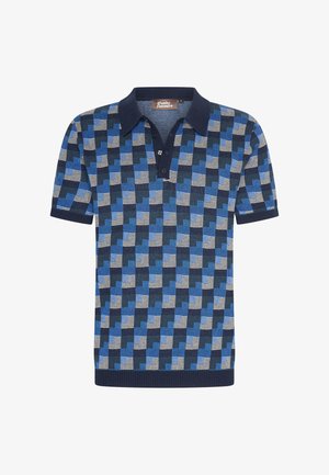 Lyhythihaisen poolopaidan materiaali on teksturoitu; siinä on geometrinen sinivihreä ja harmaa kuosi, tummansininen kaulus, kolmen napin napitus ja ribattu helma.