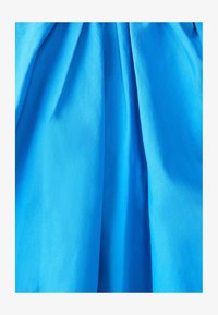 Atlasīts, cornflower blue