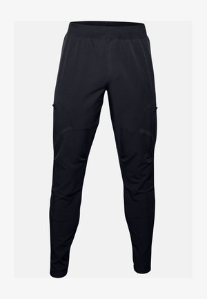 Pantaloni atletici neri, leggeri, con un design affusolato, vita elastica e tasche laterali. Presentano una texture liscia e cuciture rinforzate.