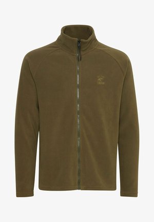 Oliven grønn fleecejakke med høy krage, hel glidelås og raglanermer. Har et subtilt logo nær brystet og en glatt tekstur.