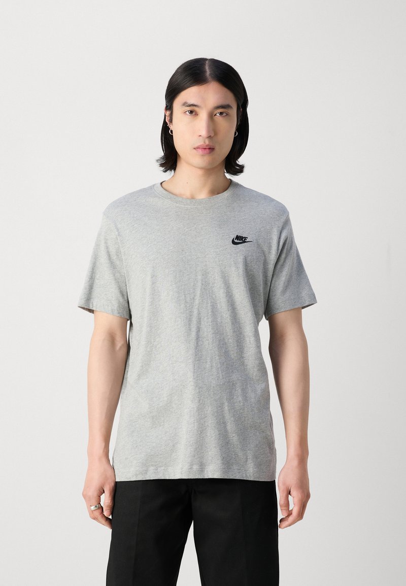 Nike Sportswear CLUB TEE - Jednoduché tričko - dark grey heather/black