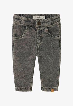 Jean en denim noir délavé taille tout-petit avec poches devant, fermeture par bouton et étiquette en tissu à l'ourlet de la marque Lil' Atelier.