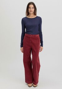 hessnatur MERINO - Langarmshirt - pflaume