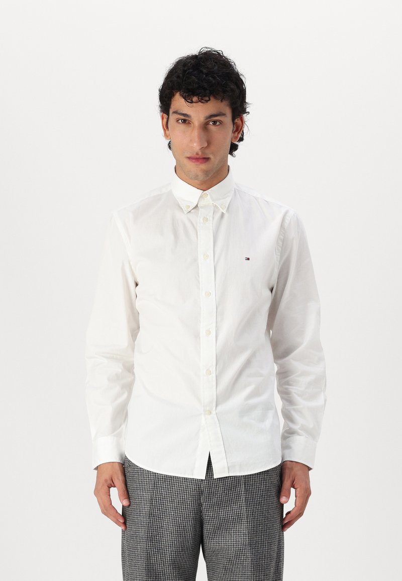 Tommy Hilfiger CORE FLEX SOLID SHIRT - Skjorter - white