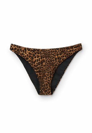 Nízko střižené spodní díly bikin s hnědým a černým leopardím vzorem a černou vnitřní podšívkou, zobrazené na bílém pozadí.