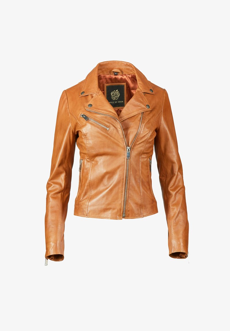 Veste de moto en cuir brun avec une silhouette ajustée, col à revers, fermeture éclair asymétrique et poches latérales zippées. Texture lisse.