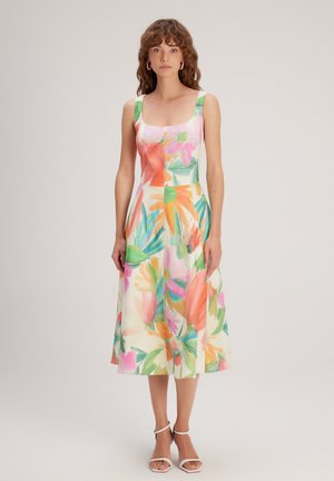 adL Vapaa-ajan mekko - printed beige
