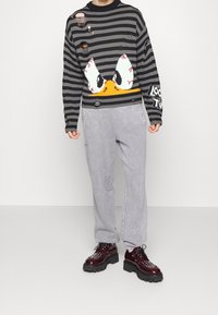 GCDS Sweter