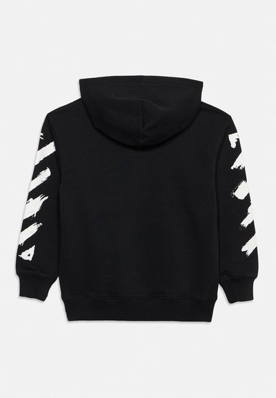 Zwart gewatteerd sweatshirt met witte diagonale penseelstreekontwerpen op beide mouwen, voorzien van geribbelde manchetten en zoom.