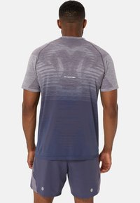 ASICS SEAMLESS SS - Sports T-shirts - lavender grey indigo fog