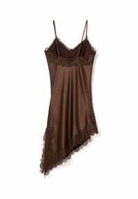 Pruun satiinist kleit pitsäärega. Omab reguleeritavaid rihmasid ja asümmeetrilist ääreosa. Silmapaistev sile tekstuur peene pitsakujundusega.