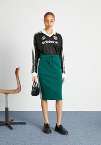 adidas Originals WWC SOCCER - Blusa - black