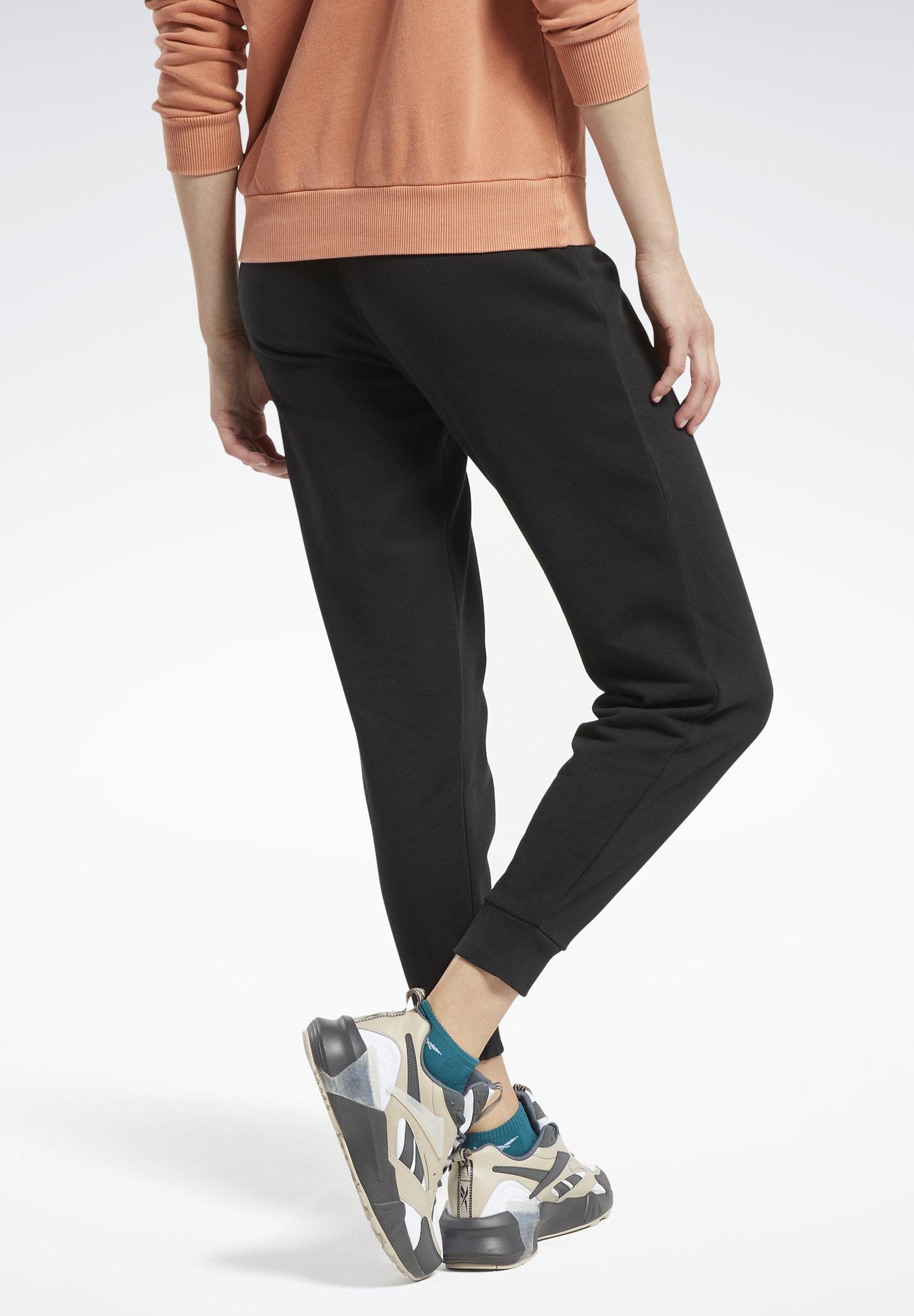 CLASSICS JOGGERS Joggebukse black CLASSICS JOGGERS Joggebukse black
