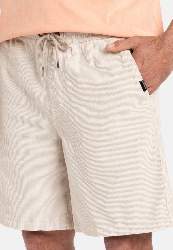 TAXER  - Shorts - sfa04