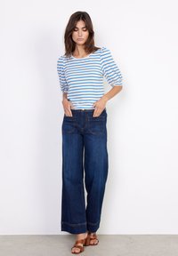 Soyaconcept SC-MILDRED 1 - T-shirt con stampa - bright blue combi