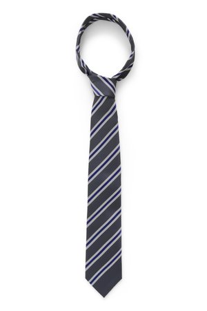 Cravatta grigio scuro con strisce diagonali grigio chiaro e blu, annodata e appesa su uno sfondo bianco.