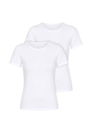 Zwei schlichte weiße Kurzarm-T-Shirts mit Rundhalsausschnitt, eines leicht hinter dem anderen, auf weißem Hintergrund präsentiert.