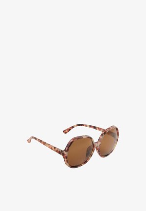 Dideli akiniai nuo saulės su vėžlio kiauto raštu, apvalių kvadratinių rudos spalvos lęšių ir derančių raštuotų rankenėlių.