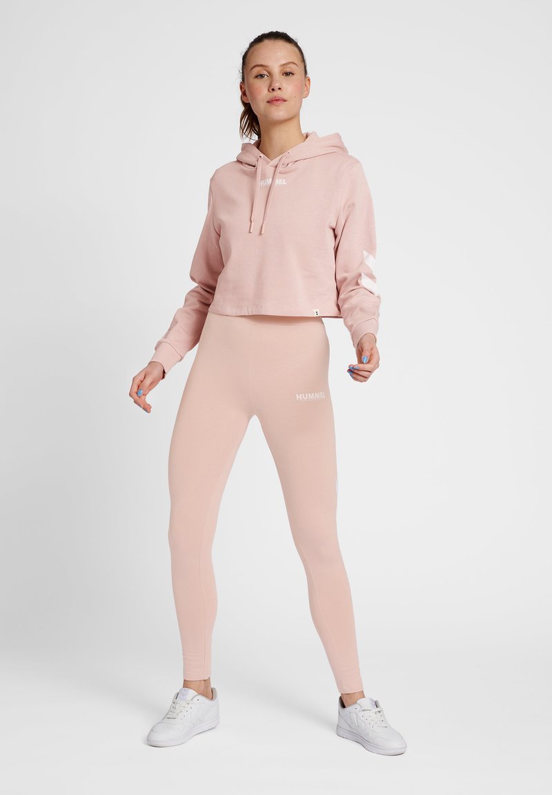 Damen Sweatshirts | Hummel HMLLEGACY Kapuzenpullover chalk pink/rosa - WO27712 Damen Sweatshirts | Hummel HMLLEGACY Kapuzenpullover chalk pink/rosa - WO27712