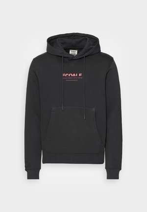 Schwarzer Kapuzenpullover mit Fronttasche und rosa "ECOALF"-Logo mittig auf der Brust.