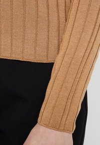 Topshop Maglione - camel