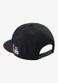 Jordan JAN FLATBRIM UNISEX - Sapka - black/gold