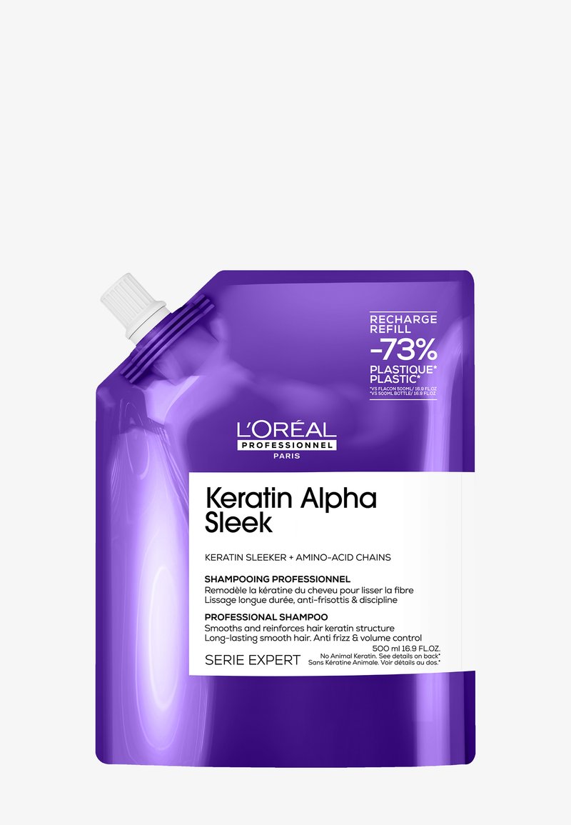 Recharge violette de shampooing L'Oréal Professionnel Keratin Alpha Sleek avec bouchon blanc et détails du produit sur l'étiquette avant.
