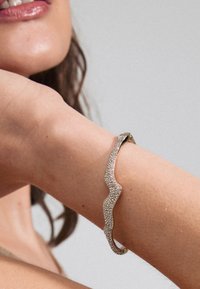 Pilgrim CONNECT CRYSTAL BRACELET - Apyrankė - gold-coloured